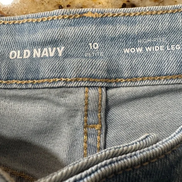 NWT - Old Navy High-rise WOW wide leg jeans Light Wash- size 10 Petite - Picture 3 of 10